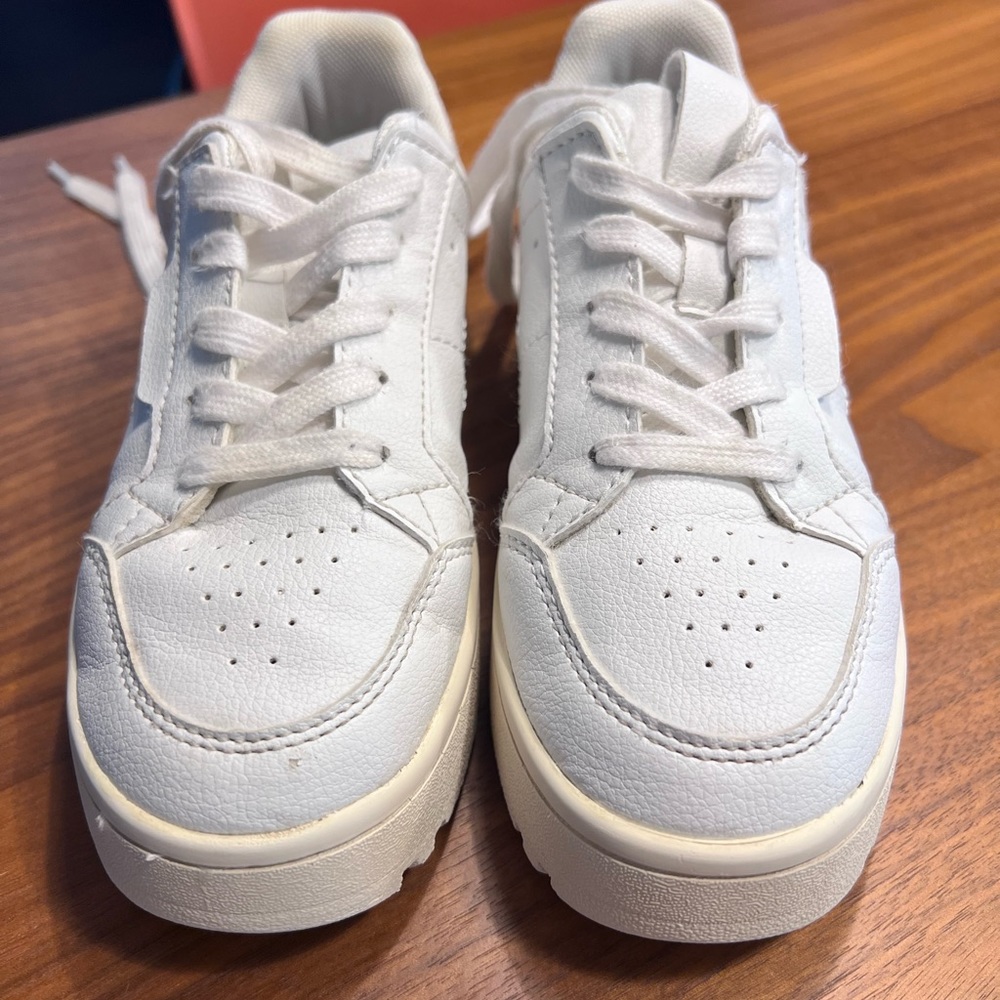 Zara Kids Thick Sole Sneakers Sz 32